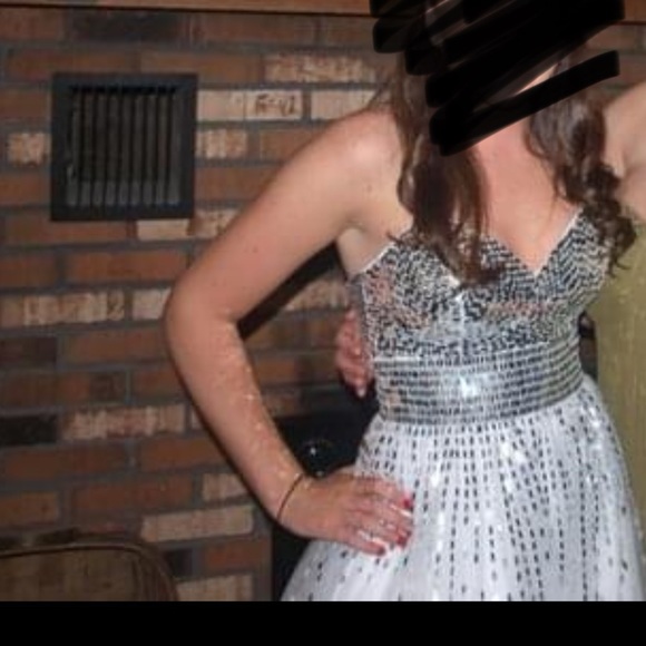 Prom Dress! - Picture 3 of 6